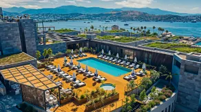 Sea View, Private Beach & 5-Star Resort Access - Image 5