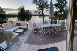 Lakefront with amazing views! - Image 5