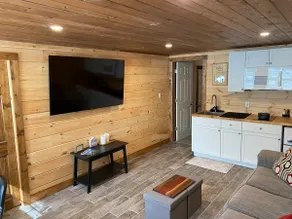 Tunk Stream Lodging - Image 4