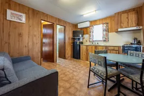 Dog Friendly Cabin, Sleeps 5 + 2 Dogs - Image 4