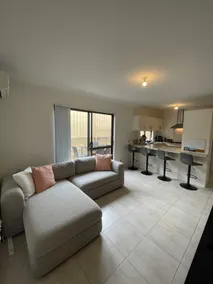 Modern apartment in Spearwood - Image 2