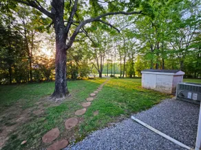 Creative Paradise, Country Charm, City Convenience - Image 3