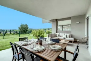 Cozy retreat w/ backyard & pool - Image 5
