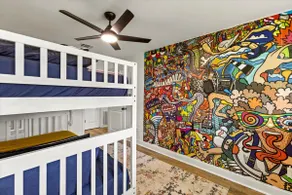 Unique & Colorful Oasis: 10 Min to NRG - Image 4