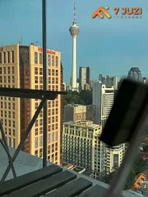 KL Tower View Luxury Cozy& Spacious Suite 4-5 Pax - Image 3