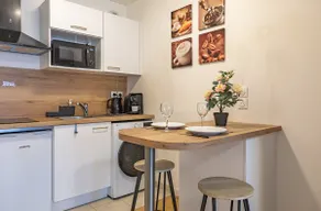 Modern and equipped studio near Paris - Image 4