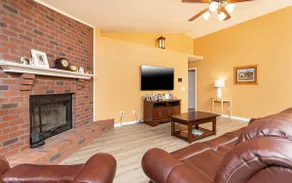 Luxury Executive Home • Perfect for Groups - Image 3