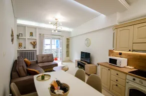 M & E Guesthouse - Image 5