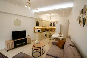 M & E Guesthouse - Image 3