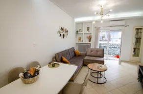 M & E Guesthouse - Image 2