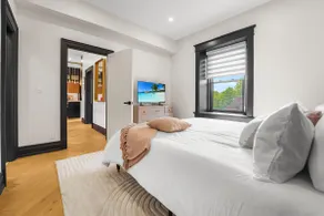 The Wynford Monroe Loft Retreat - Image 5