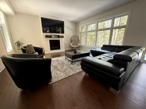 Cottage in Lake of Bays - Image 2