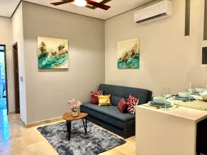 5 minutes from beach dream home + bikes - Image 2