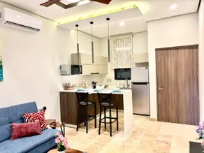 5 minutes from beach dream home + bikes - Image 3