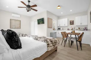Sodo Orlando Apt! 2 Queen Beds | Laundry | Park - Image 5