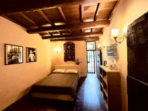 House of the Cortese Traveler - Image 4