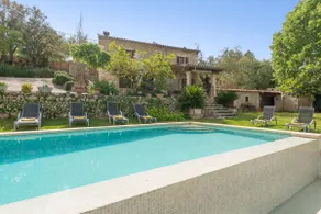 Private Countryside Oasis with Pool, BBQ, Terraces - Image 2