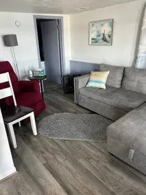 Lake Social-2 bedroom Lower Unit - Image 2