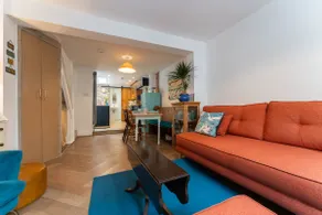 Central Cosy cottage in North Laine sleeps 4 - Image 2
