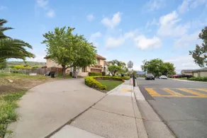 Large Modern Home in Evergreen - Image 3