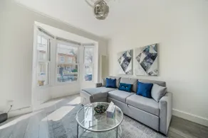 Amazing One Bed Flat Wimbledon - Image 2