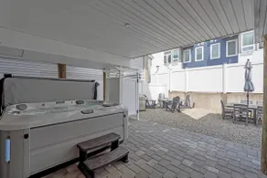 Hot Tub! Rooftop Deck! Game Room! - Image 2