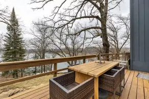 Lakefront cabin in the woods. - Image 4