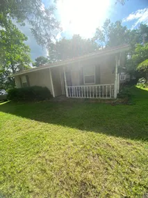 Aunt Barb’s house - Image 2