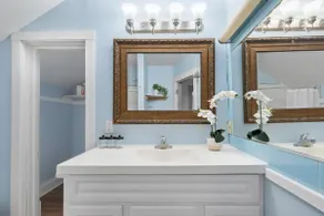 Cozy Modern Lake Geneva Escape – Walk to Downtown - Image 5