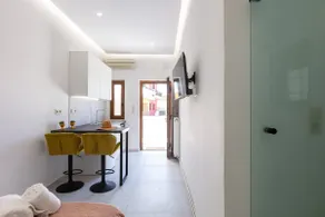 Solmare beachfront apartments - Image 3