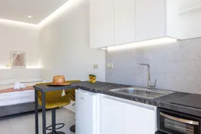 Solmare beachfront apartments - Image 4