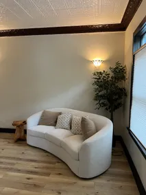 Modern Beachside Suite *New* - Image 3