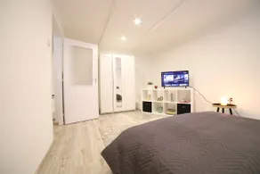 Free Parking, PS5, Netflix & Disney, Pure Air System, Pets Welcome for Free - Image 2