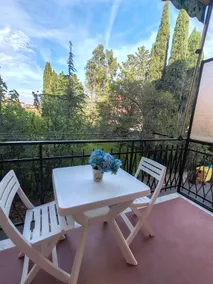 Relax by the sea with a private garage! - Image 2