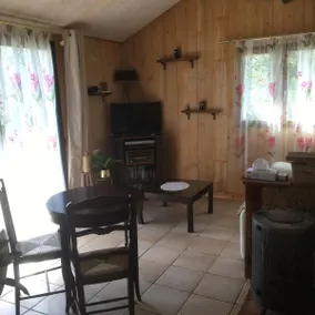Wooden house surrounded by nature - Image 3