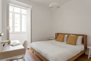 Lisbon Living Alcântara – Modern 2BR Flat - Image 3