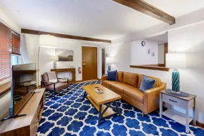 Ground Fl Apt – Clean & Peaceful - Image 3