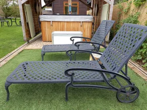 Secluded Lodge with private garden & new Hot Tub - Image 4