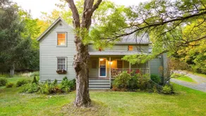 The Wool House - Luxe Hudson Farmhouse on 3 acres - Image 4