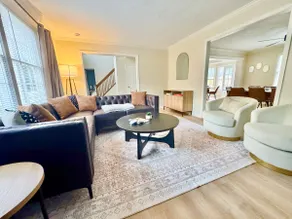 HUGE Brand New Stylish Home ~ Parking~Theatre - Image 2