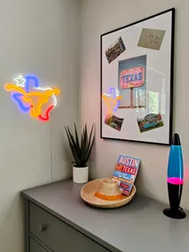 4BR house in trendy East Austin - Image 3