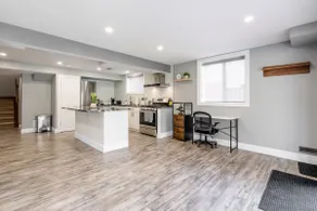 NewlyReno'd/PrivateWalkoutBasementSuite/FullKitch - Image 2