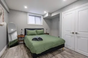 NewlyReno'd/PrivateWalkoutBasementSuite/FullKitch - Image 3