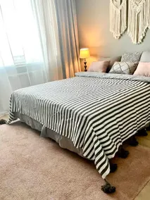 Spacious two-room apartment + balcony, top floor, Netflix, Mh and Oh - Image 3
