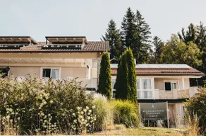 Oriental-style apartment with private pool and sauna - Image 4