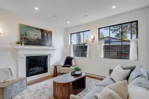 Lane house near Grouse Mountain - Image 5