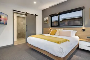 Your dream Alpine Sanctuary - Lakeside Luxury - Image 3