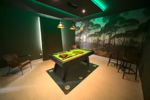 The British - Balneo - Private Jacuzzi - Image 2