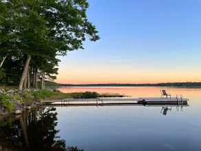Cottage on Ponhook Lake/Kayaks/Cozy Fireplace - Image 2