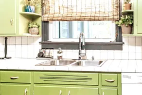 Tiki Haven: Cozy 3-Bed Bungalow - Image 5